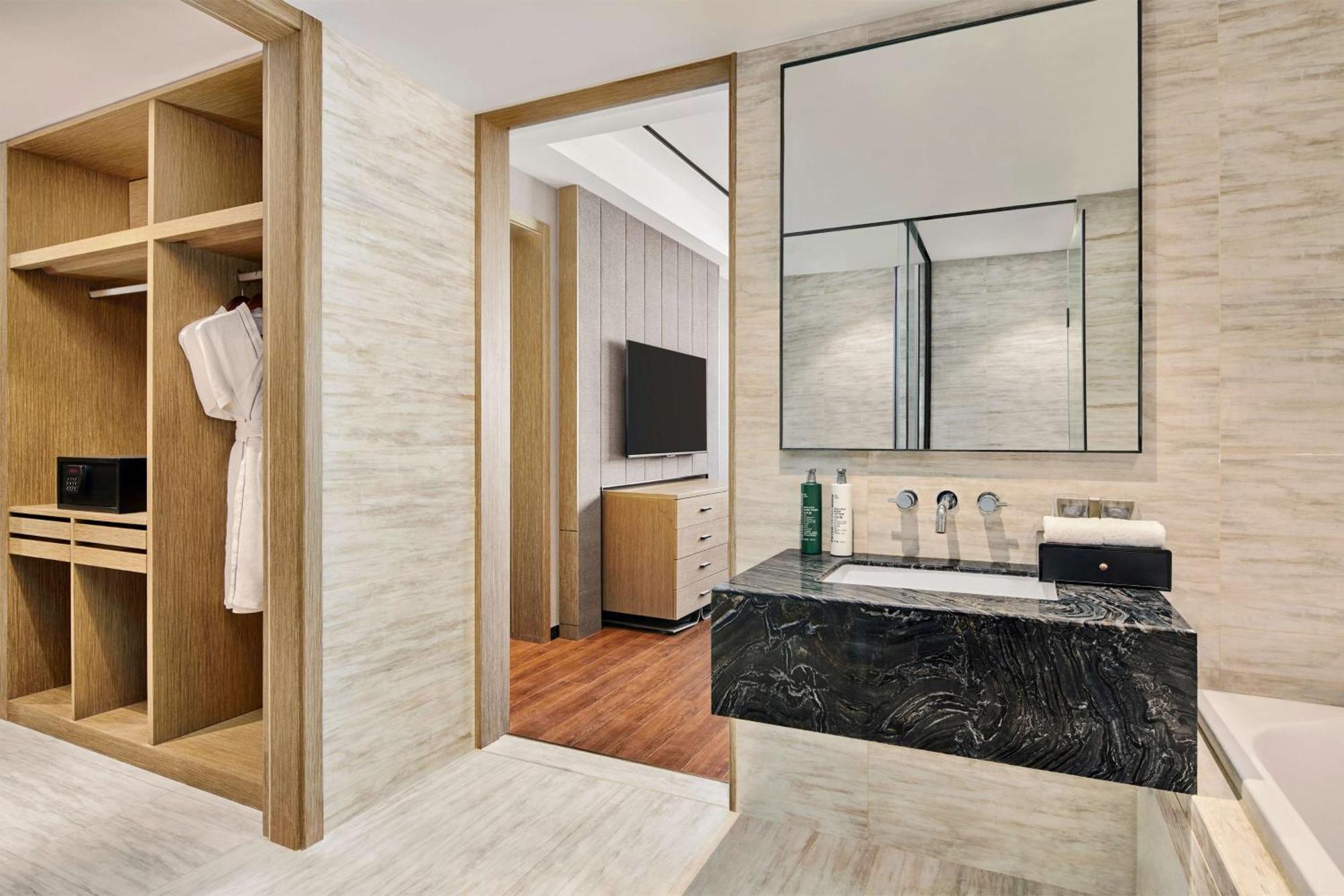 Hilton Garden Inn Wuhan Hankou Eksteriør billede